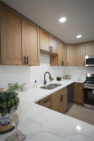 1510 E Eureka, San Bernardino, CA 92404
