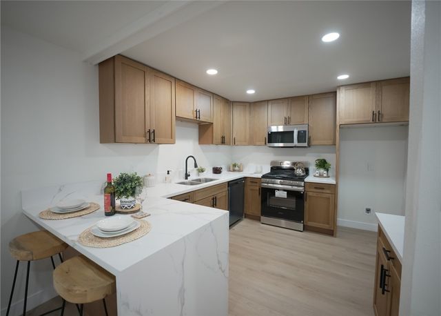 1510 E Eureka, San Bernardino, CA 92404