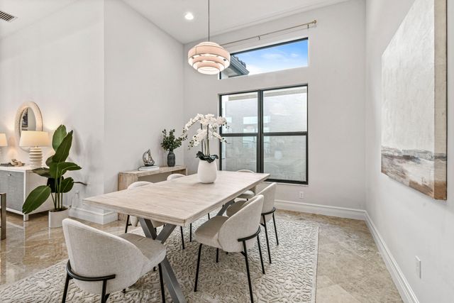 9512 Eden Roc Court, Delray Beach, FL 33446