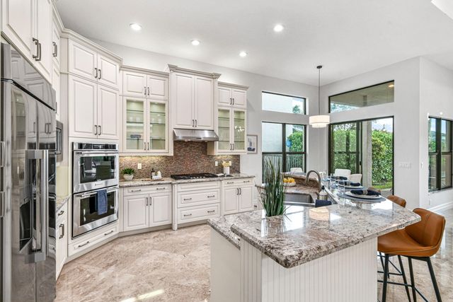 9512 Eden Roc Court, Delray Beach, FL 33446