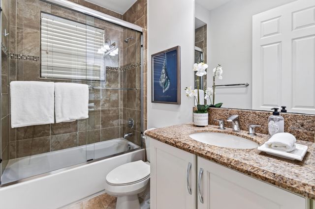9512 Eden Roc Court, Delray Beach, FL 33446