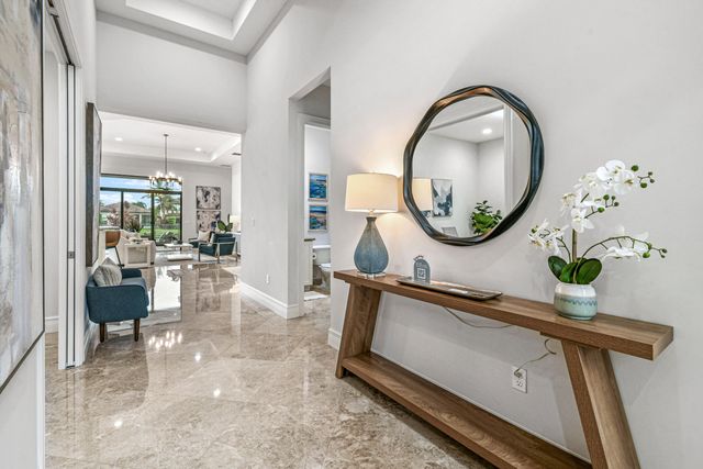 9512 Eden Roc Court, Delray Beach, FL 33446