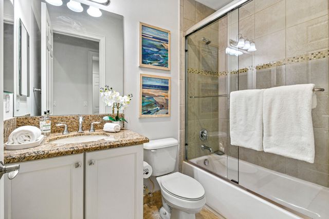 9512 Eden Roc Court, Delray Beach, FL 33446