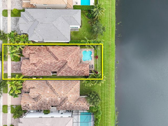 9512 Eden Roc Court, Delray Beach, FL 33446