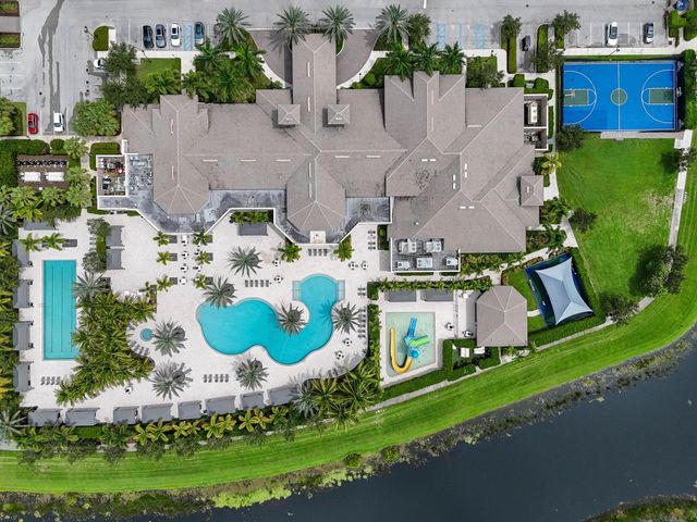 9512 Eden Roc Court, Delray Beach, FL 33446