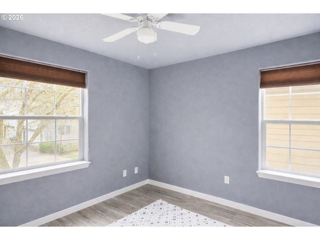 4923 N NEWARK St, Portland, OR 97203