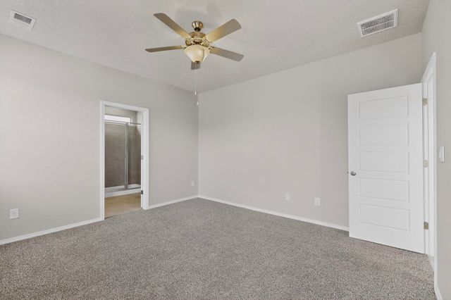 10654 Valedon Lane SW, Albuquerque, NM 87121