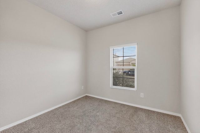 10654 Valedon Lane SW, Albuquerque, NM 87121