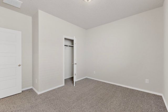 10654 Valedon Lane SW, Albuquerque, NM 87121