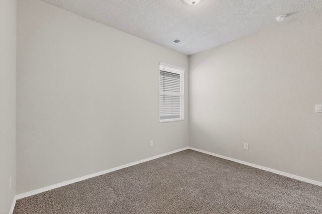 10654 Valedon Lane SW, Albuquerque, NM 87121