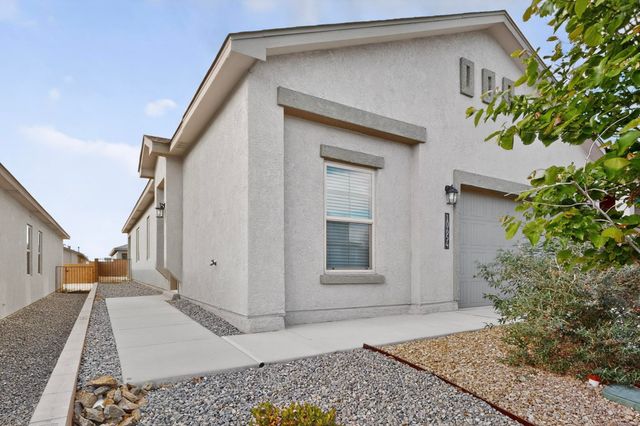 10654 Valedon Lane SW, Albuquerque, NM 87121