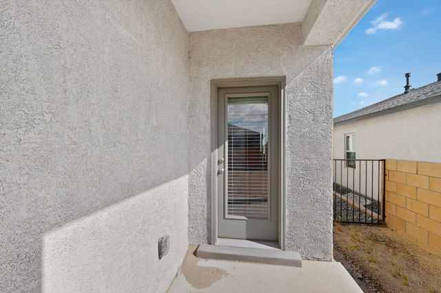 10654 Valedon Lane SW, Albuquerque, NM 87121