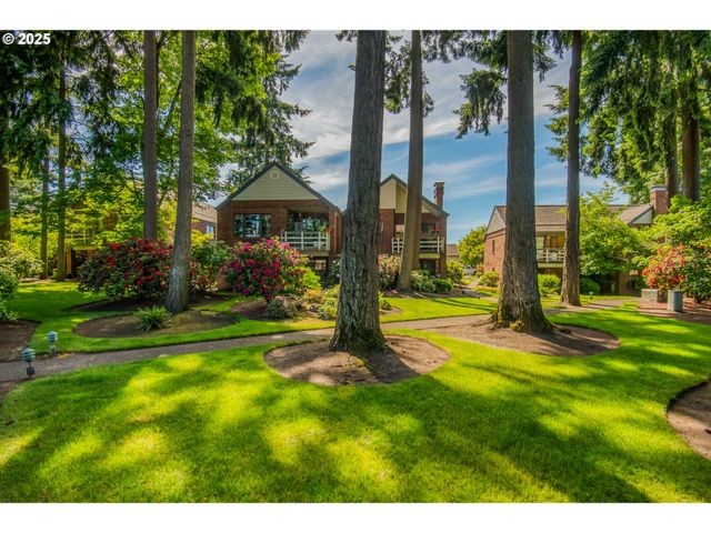 15035 Ne SACRAMENTO St 62, Portland, OR 97230