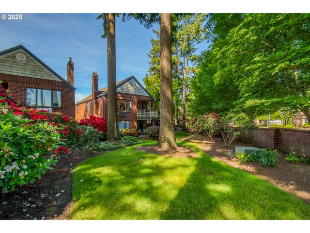 15035 Ne SACRAMENTO St 62, Portland, OR 97230