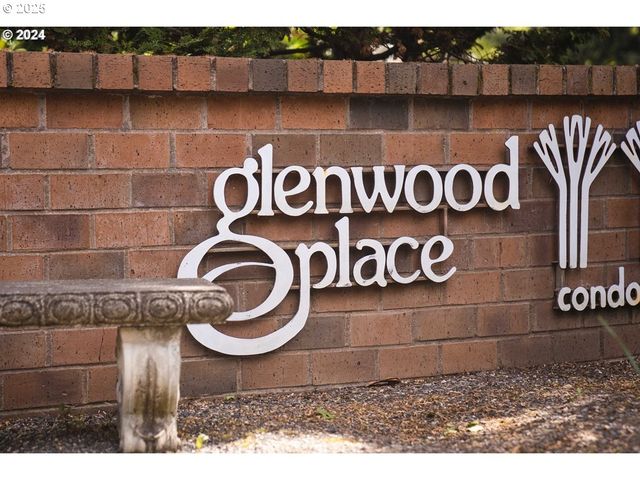 15035 Ne SACRAMENTO St 62, Portland, OR 97230