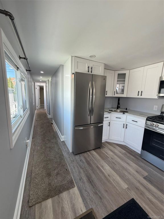 150 Main Street 1, Islip, NY 11751 — photo 4