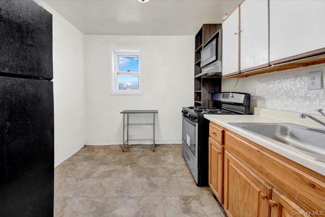 1238 Colgate Avenue, Bronx, NY 10472