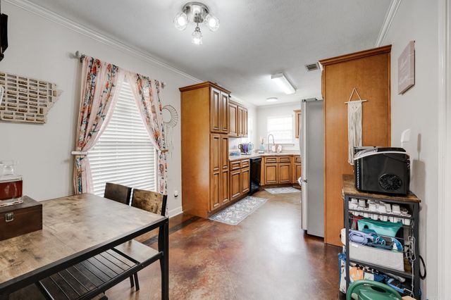 1055 French Drive, Conway, AR 72034