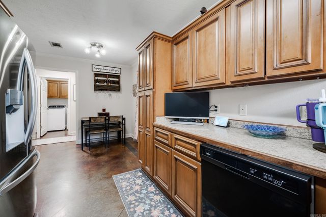 1055 French Drive, Conway, AR 72034