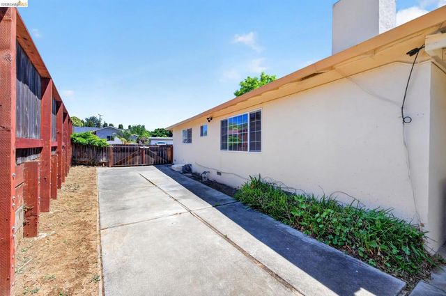 3 Bergwall Way, Vallejo, CA 94591