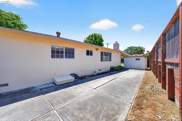 3 Bergwall Way, Vallejo, CA 94591