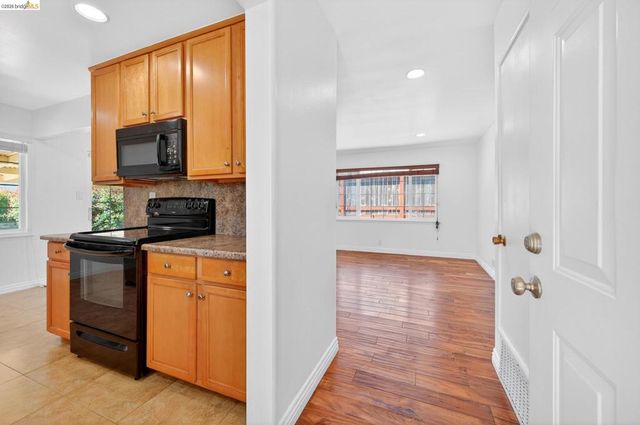 3 Bergwall Way, Vallejo, CA 94591