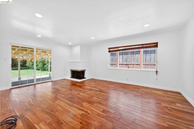 3 Bergwall Way, Vallejo, CA 94591