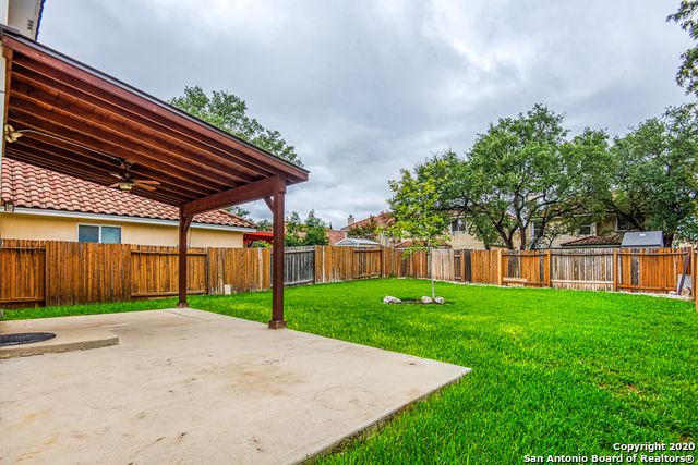 1355 Pinnacle Falls, San Antonio, TX 78260