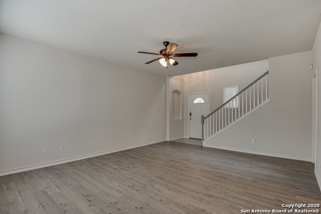 1355 Pinnacle Falls, San Antonio, TX 78260