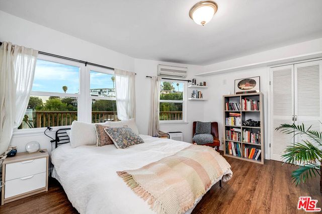 6931 Paseo Del Serra, Los Angeles, CA 90068