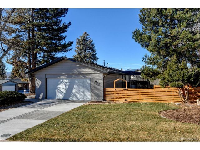 9227 W 67th Ave, Arvada, CO 80004