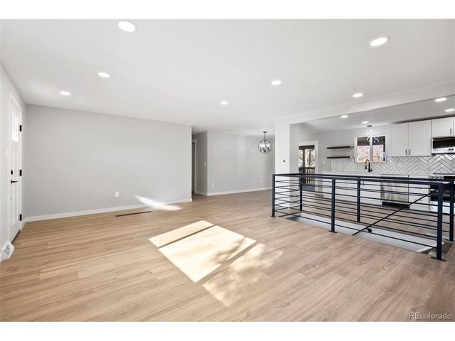 9227 W 67th Ave, Arvada, CO 80004