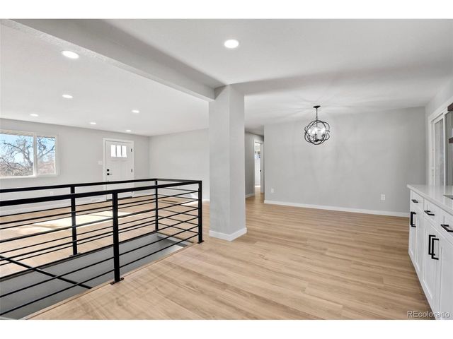 9227 W 67th Ave, Arvada, CO 80004