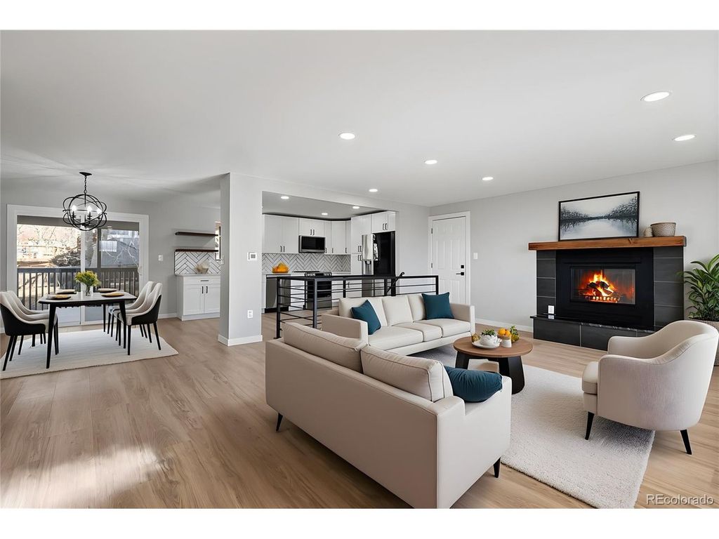 9227 W 67th Ave, Arvada, CO 80004