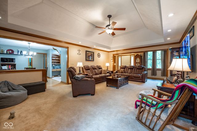 231 Meadowview Lane, Greenwood, IN 46142