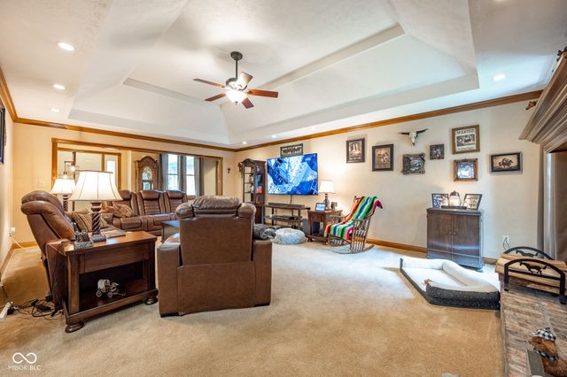 231 Meadowview Lane, Greenwood, IN 46142