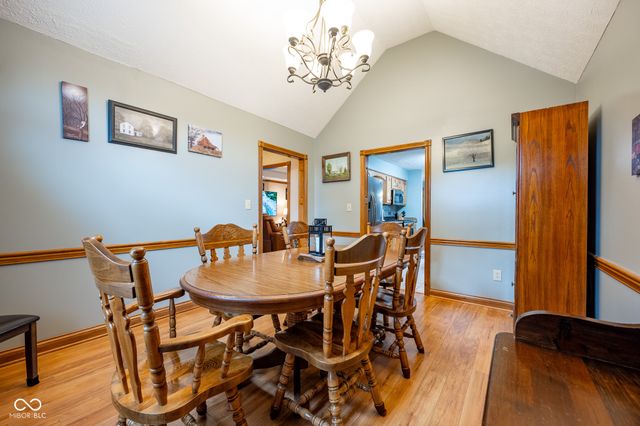 231 Meadowview Lane, Greenwood, IN 46142