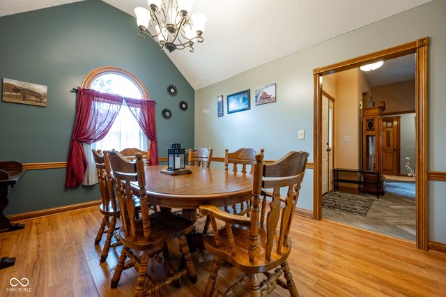 231 Meadowview Lane, Greenwood, IN 46142