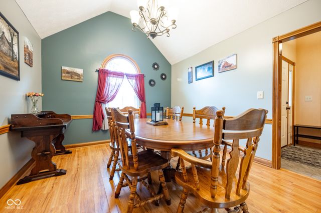 231 Meadowview Lane, Greenwood, IN 46142