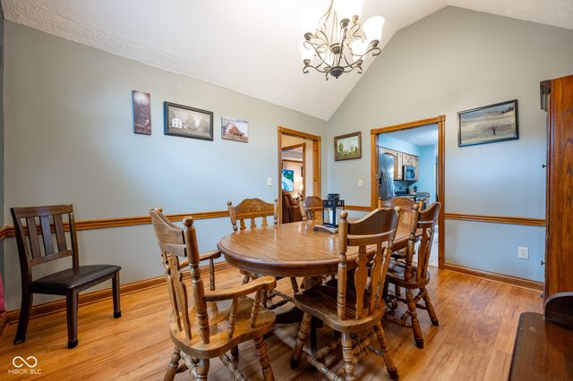 231 Meadowview Lane, Greenwood, IN 46142