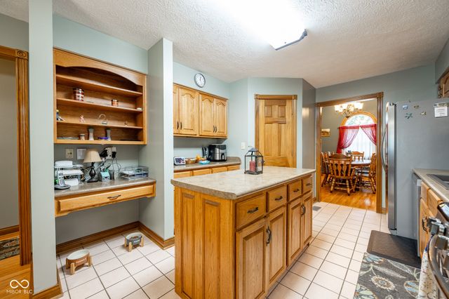 231 Meadowview Lane, Greenwood, IN 46142