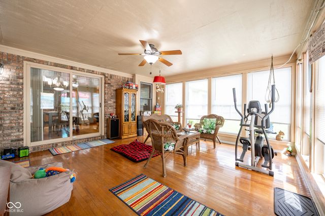 231 Meadowview Lane, Greenwood, IN 46142