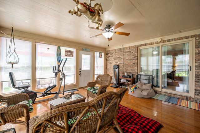 231 Meadowview Lane, Greenwood, IN 46142