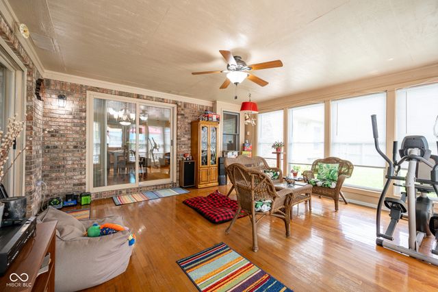 231 Meadowview Lane, Greenwood, IN 46142
