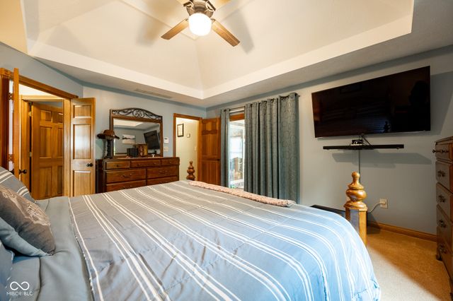 231 Meadowview Lane, Greenwood, IN 46142