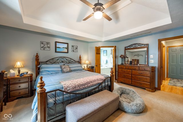 231 Meadowview Lane, Greenwood, IN 46142