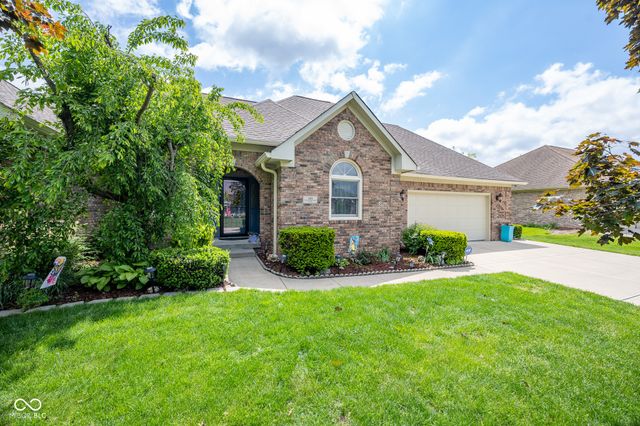 231 Meadowview Lane, Greenwood, IN 46142