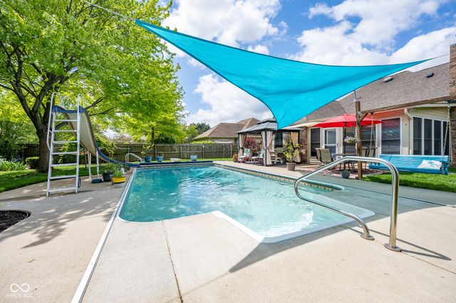 231 Meadowview Lane, Greenwood, IN 46142