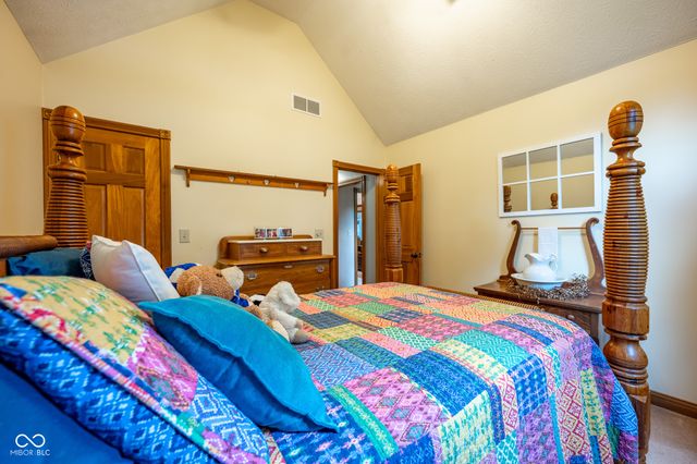 231 Meadowview Lane, Greenwood, IN 46142