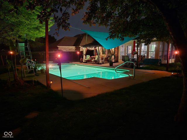 231 Meadowview Lane, Greenwood, IN 46142